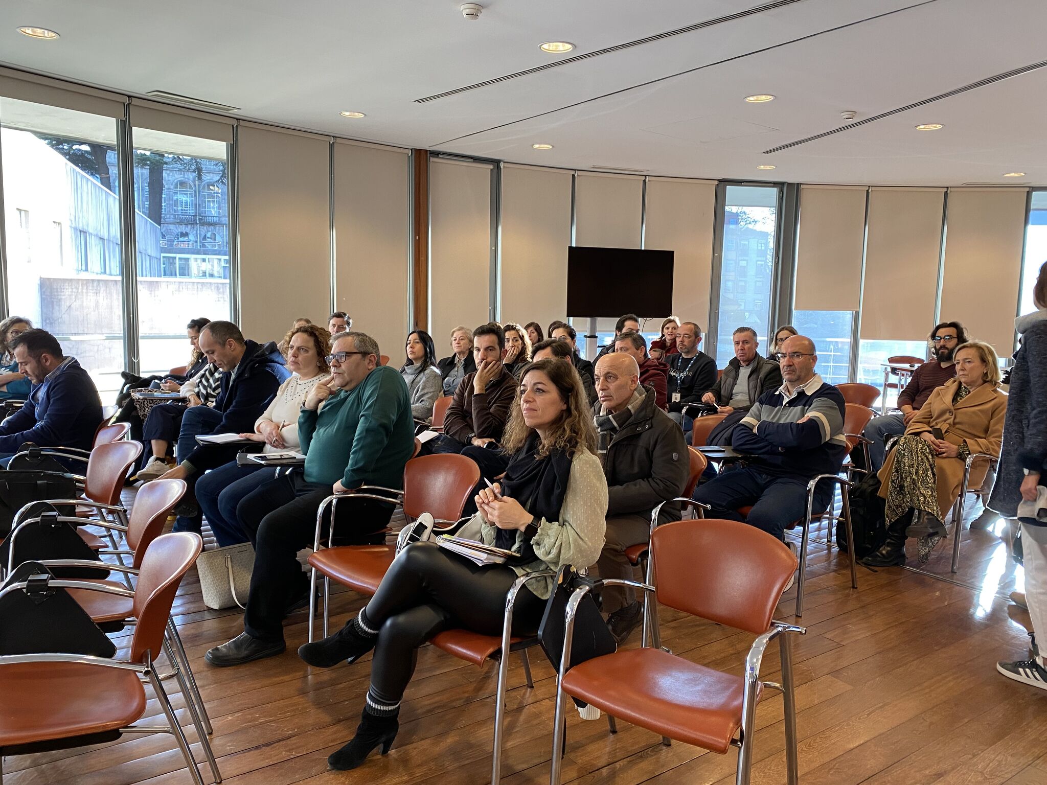 Attentive audience at Centro Hospitalar Universitário de Santo António in Porto.